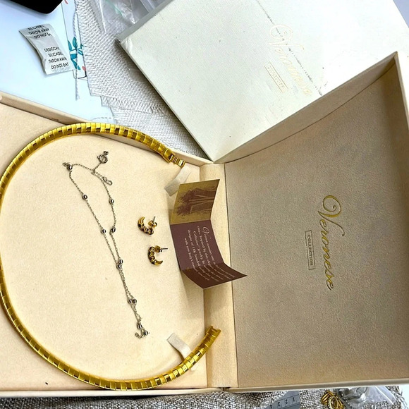 Vintage Veronese Collection 18K Bonded Sterling Silver Necklace & Earring Set - Picture 7 of 14